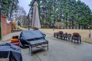 1435 Barrett Pl Ln, Lawrenceville, GA 30043 - Photo 9