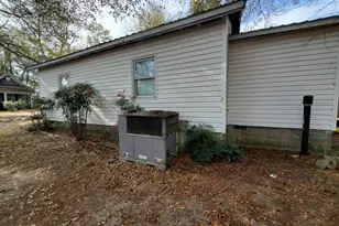 134 Adams St, Lavonia, GA 30553 - Photo 11