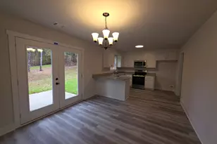 112 Armstrong Dr, Mansfield, GA 30055 - Photo 5