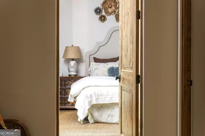 3118 W Roxboro Road NE, Atlanta, GA 30324 - Photo 51