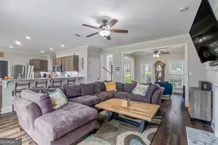 290 Farr Lake Dr, Tyrone, GA 30290 - Photo 7