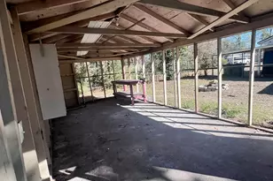 594 S 3rd St, Jesup, GA 31545 - Photo 27