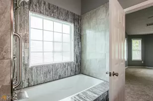 137 Bristol Woods Dr, Athens, GA 30606 - Photo 9