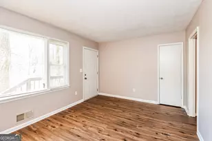 156 King David Dr SW, Lilburn, GA 30047 - Photo 9