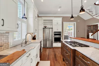 212 Houston Street, Savannah, GA 31401 - Photo 9