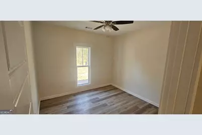 131 Redwood Drive, Cochran, GA 31014 - Photo 13