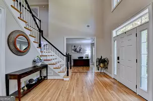 13415 Providence Lake Dr, Alpharetta, GA 30004 - Photo 3