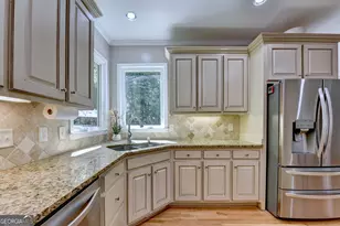 13415 Providence Lake Dr, Alpharetta, GA 30004 - Photo 29