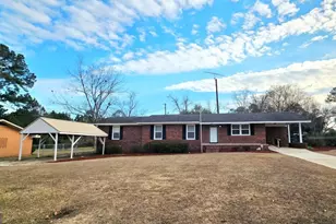 103 Martha Cir, Fitzgerald, GA 31750 - Photo 1