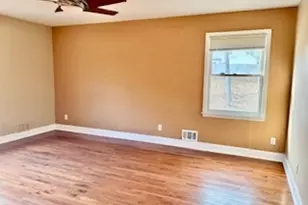 8323 7 Oaks Dr, Jonesboro, GA 30236 - Photo 9