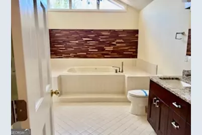 8323 Seven Oaks Drive, Jonesboro, GA 30236 - Photo 15