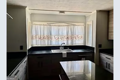 8323 Seven Oaks Drive, Jonesboro, GA 30236 - Photo 19