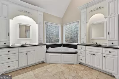 208 Huntington Court, Macon, GA 31210 - Photo 23