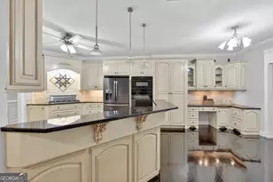 208 Huntington Ct, Macon, GA 31210 - Photo 13