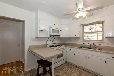 404 E First Street, Springfield, GA 31329 - Photo 9