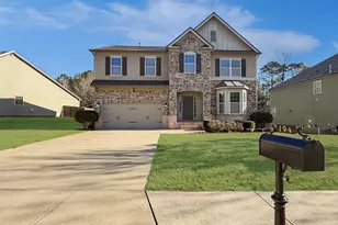 194 Inverness Ave, Newnan, GA 30263 - Photo 1
