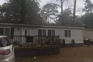 32 Woods Dr, Midway, GA 31320 - Photo 1