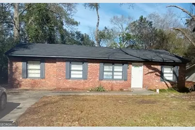 220 Francis Street, Warner Robins, GA 31093 - Photo 1