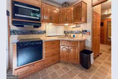 175 Yogi Bear Boulevard, Cleveland, GA 30528 - Photo 9