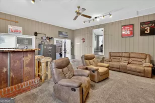 102 Pate St, Swainsboro, GA 30401 - Photo 17