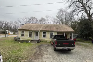 184 N Harkness St, Jackson, GA 30233 - Photo 1