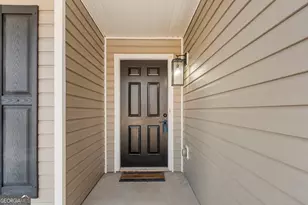 973 Vera Ct, Winder, GA 30680 - Photo 3