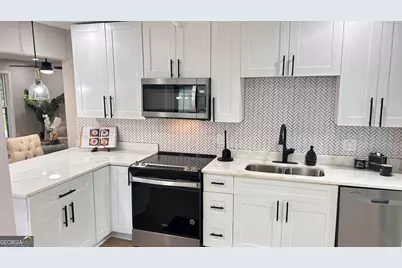 5324 Joan Of Arc Place, Atlanta, GA 30349 - Photo 11