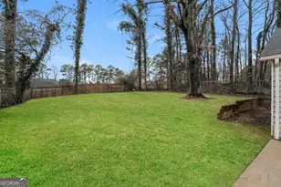 5439 Farmview Close, Stone Mountain, GA 30088 - Photo 15