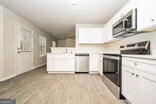 4675 Forest Creek Ln, Lithonia, GA 30038 - Photo 5