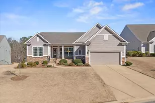 1031 Peachbelt St, Greensboro, GA 30642 - Photo 1