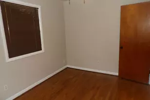 5261 Heather Ln, Atlanta, GA 30349 - Photo 9