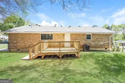 8143 Huntington Drive, Jonesboro, GA 30238 - Photo 15