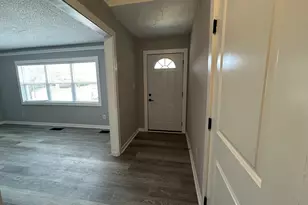 36 Mitchell St, Newnan, GA 30263 - Photo 3