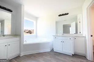 463 Tanners Bridge Cir, Bethlehem, GA 30620 - Photo 5