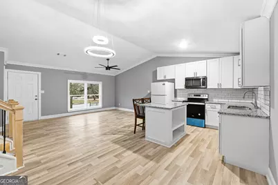 677 Tarkington Road S, Stone Mountain, GA 30088 - Photo 11