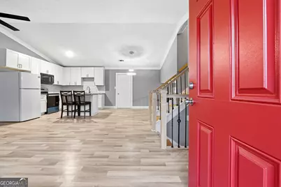677 Tarkington Road S, Stone Mountain, GA 30088 - Photo 3