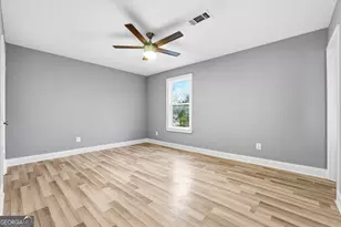 677 Tarkington Rd S, Stone Mountain, GA 30088 - Photo 17