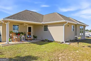 235 Victorian Lake Dr, Brunswick, GA 31525 - Photo 35