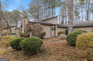 810 Bonnie Glen Dr SE, Marietta, GA 30067 - Photo 1