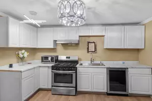 149 Akins St, Barnesville, GA 30204 - Photo 7