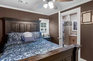 149 Akins St, Barnesville, GA 30204 - Photo 13