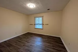 525 Cedar Wood Ct, South Fulton, GA 30349 - Photo 9