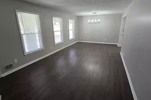 4270 E Hamill Dr, Buford, GA 30519 - Photo 5