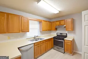 147 S Fairfield Dr, Peachtree City, GA 30269 - Photo 9