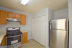 147 S Fairfield Dr, Peachtree City, GA 30269 - Photo 9