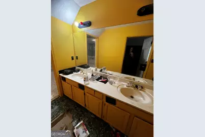 4078 Kings Causeway, Ellenwood, GA 30294 - Photo 15