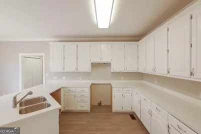 100 Carriage Chase, Fayetteville, GA 30214 - Photo 7