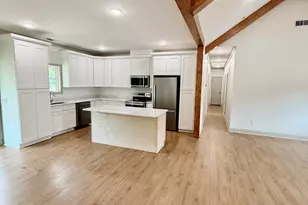 1337 Wildflower Cir, Metter, GA 30439 - Photo 3