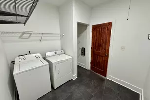 380 Creekside Dr, Arnoldsville, GA 30619 - Photo 9