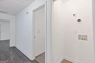 433 W Lake Ave NW, Atlanta, GA 30318 - Photo 17